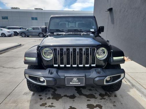 Black Clearcoat 2020 Jeep Gladiator Overland