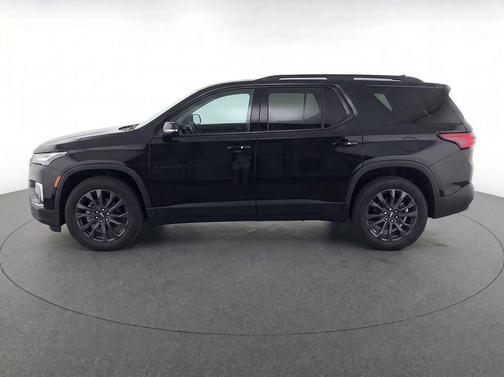 Mosaic Black Metallic 2023 Chevrolet Traverse RS