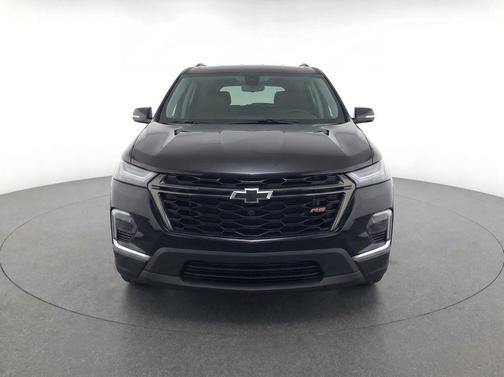 Mosaic Black Metallic 2023 Chevrolet Traverse RS