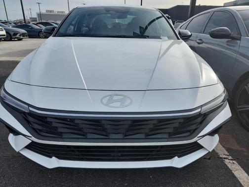 2025 Hyundai ELANTRA HEV SEL Sport