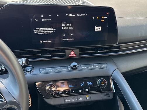 2025 Hyundai ELANTRA HEV SEL Sport