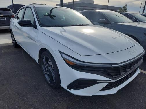 2025 Hyundai ELANTRA HEV SEL Sport