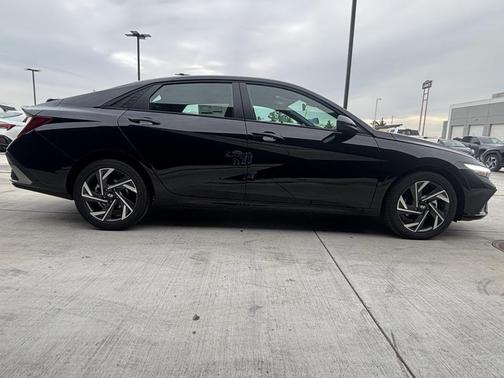 2025 Hyundai ELANTRA Sport
