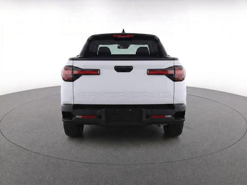 Atlas White 2026 Hyundai SANTA CRUZ SEL Activity
