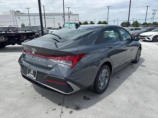 2025 Hyundai ELANTRA HEV Blue