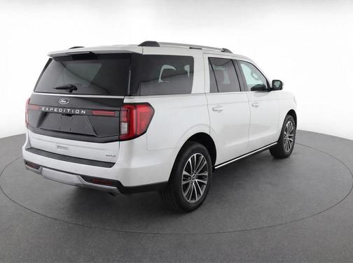 Oxford White 2025 Ford Expedition Max Platinum