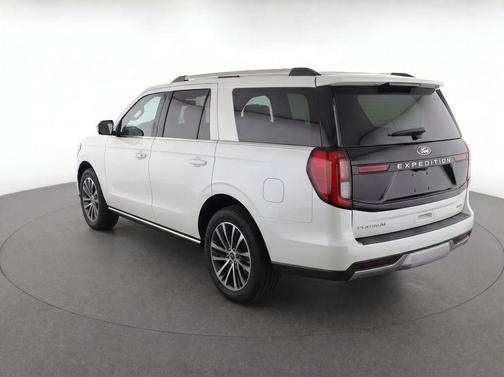 Oxford White 2025 Ford Expedition Max Platinum