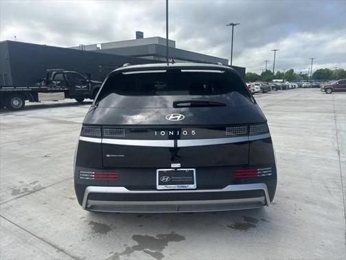 2025 Hyundai IONIQ 5 SEL