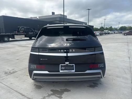 2025 Hyundai IONIQ 5 SEL