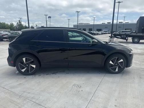 2025 Hyundai IONIQ 5 SEL