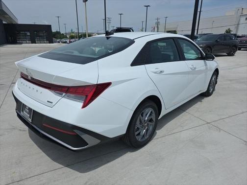 2025 Hyundai ELANTRA HEV Blue