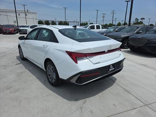 2025 Hyundai ELANTRA HEV Blue
