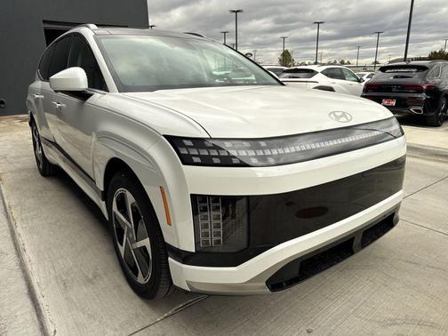 Snow White Pearl 2026 Hyundai IONIQ 9 Performance Calligraphy