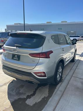 2019 Hyundai SANTA FE SE 2.4