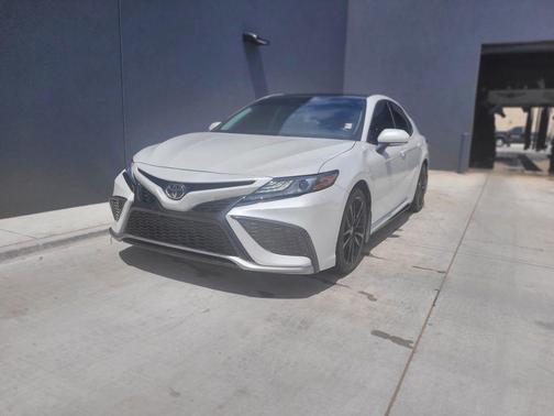 Wind Chill Pearl 2021 Toyota Camry XSE