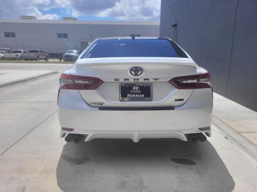 Wind Chill Pearl 2021 Toyota Camry XSE