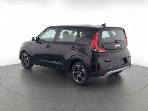 Fusion Black 2023 Kia Soul EX