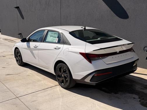 2026 Hyundai ELANTRA Sport