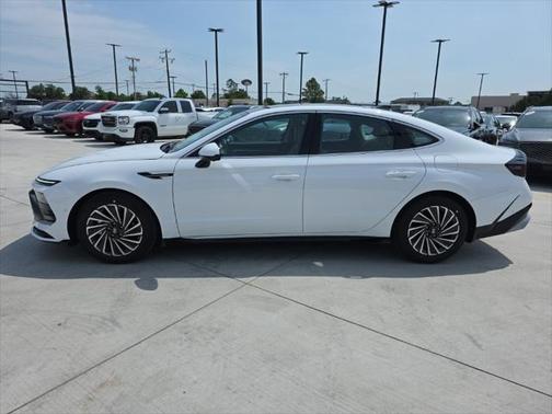 2025 Hyundai SONATA Hybrid Limited