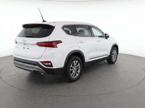 Quartz White 2019 Hyundai SANTA FE SE 2.4
