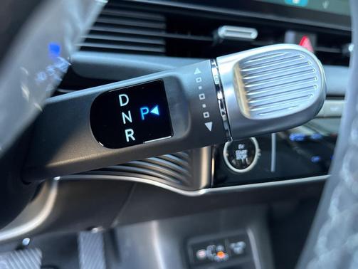 2026 Hyundai IONIQ 5 SE