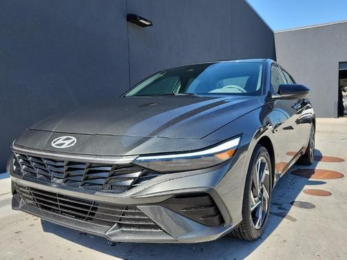 2025 Hyundai ELANTRA Sport