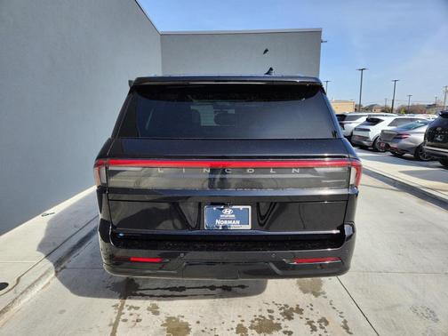 2025 Lincoln Navigator Reserve