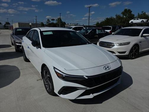 2025 Hyundai ELANTRA Sport