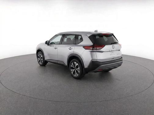 Brilliant Silver Metallic 2023 Nissan Rogue SV