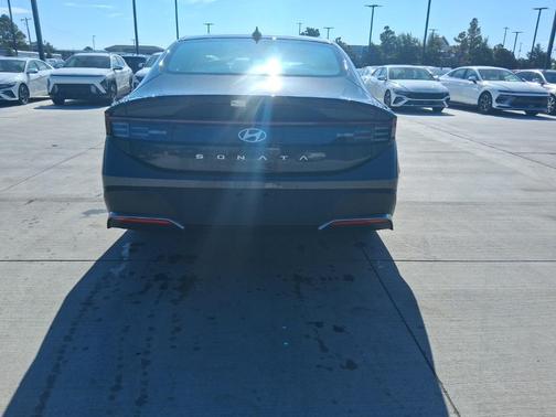 2025 Hyundai SONATA SE