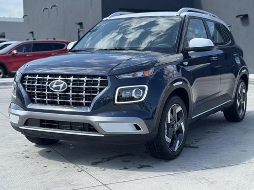 2025 Hyundai VENUE Limited