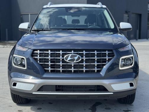 2025 Hyundai VENUE Limited