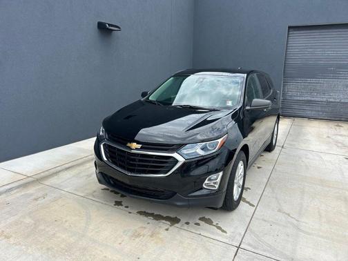Mosaic Black Metallic 2020 Chevrolet Equinox LS