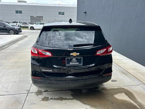 Mosaic Black Metallic 2020 Chevrolet Equinox LS