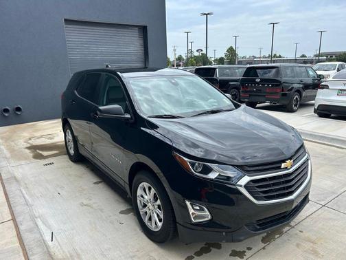 Mosaic Black Metallic 2020 Chevrolet Equinox LS