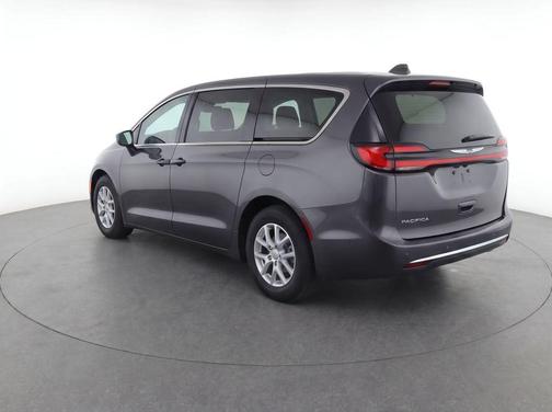 Granite Crystal Metallic Clearcoat 2023 Chrysler Pacifica Touring L