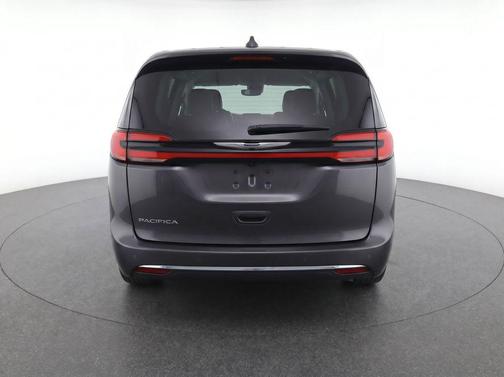 Granite Crystal Metallic Clearcoat 2023 Chrysler Pacifica Touring L