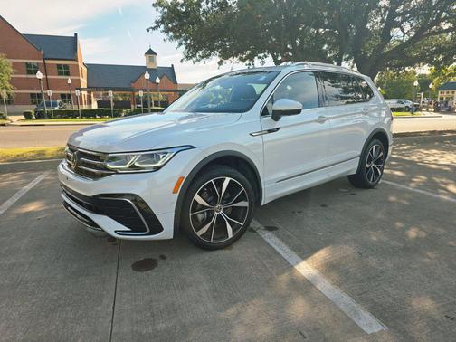 Opal White 2024 Volkswagen Tiguan 2.0T SEL R-Line 4MOTION