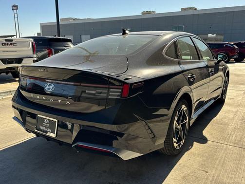 Abyss Black 2026 Hyundai SONATA SEL