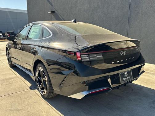 Abyss Black 2026 Hyundai SONATA SEL