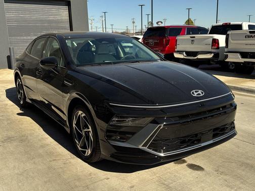Abyss Black 2026 Hyundai SONATA SEL