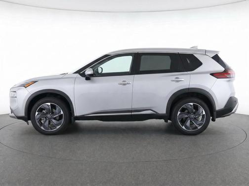 Brilliant Silver Metallic 2024 Nissan Rogue SV