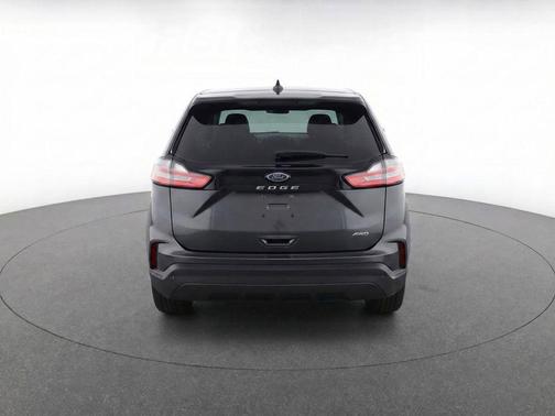 Forged Green Metallic 2024 Ford Edge SE