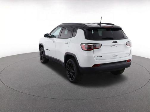Bright White Clearcoat 2025 Jeep Compass Limited