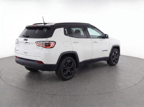 Bright White Clearcoat 2025 Jeep Compass Limited