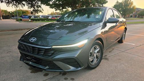 Amazon Gray 2025 Hyundai ELANTRA SE