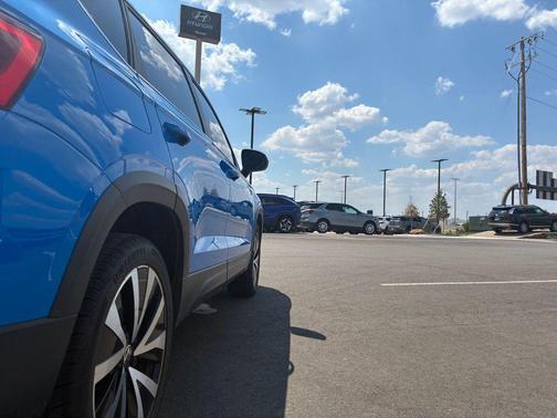 Blue 2023 Volkswagen Taos 1.5T SE