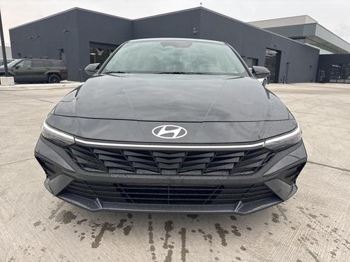 2025 Hyundai ELANTRA Sport