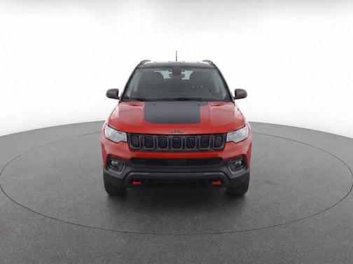 Red Hot Pearlcoat 2025 Jeep Compass Trailhawk