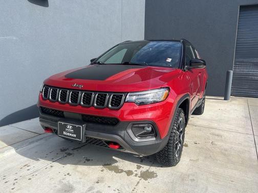 Red Hot Pearlcoat 2025 Jeep Compass Trailhawk